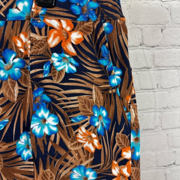 Lands’ End Brown Floral Cotton Spandex Pull On Shorts Size 1X - Picture 2 of 5